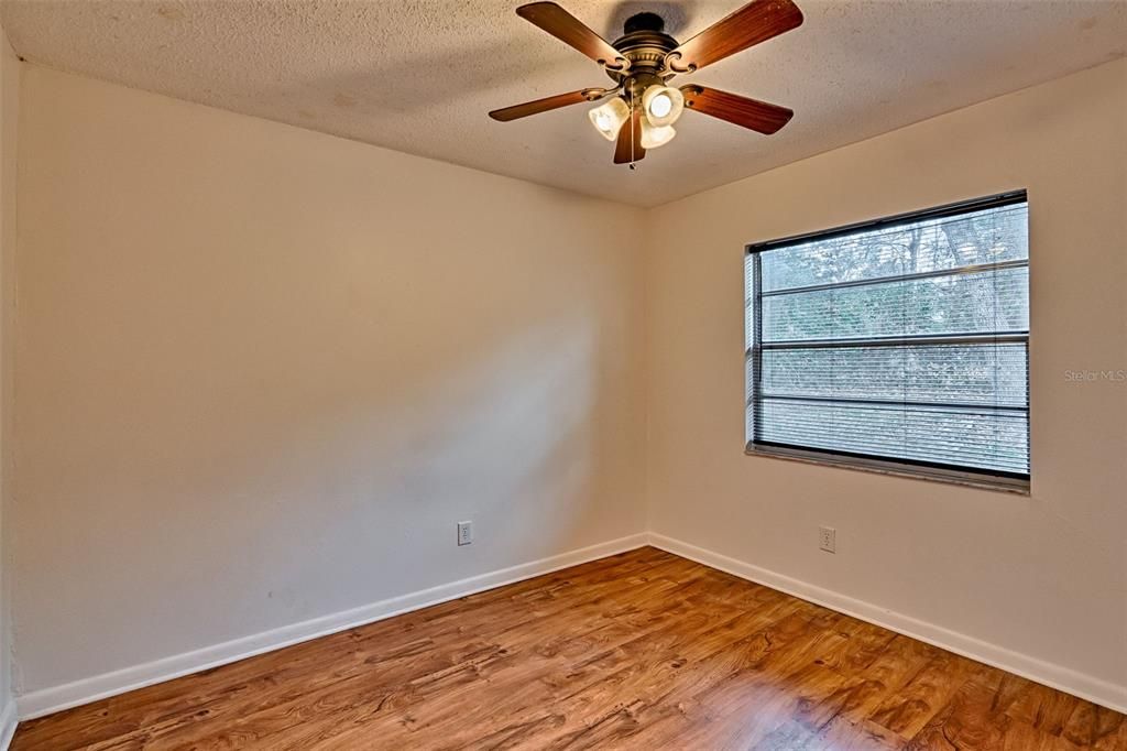 Activo con contrato: $259,900 (3 camas, 2 baños, 1317 Pies cuadrados)