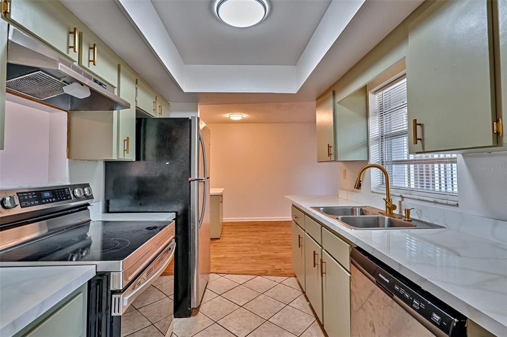 Activo con contrato: $259,900 (3 camas, 2 baños, 1317 Pies cuadrados)