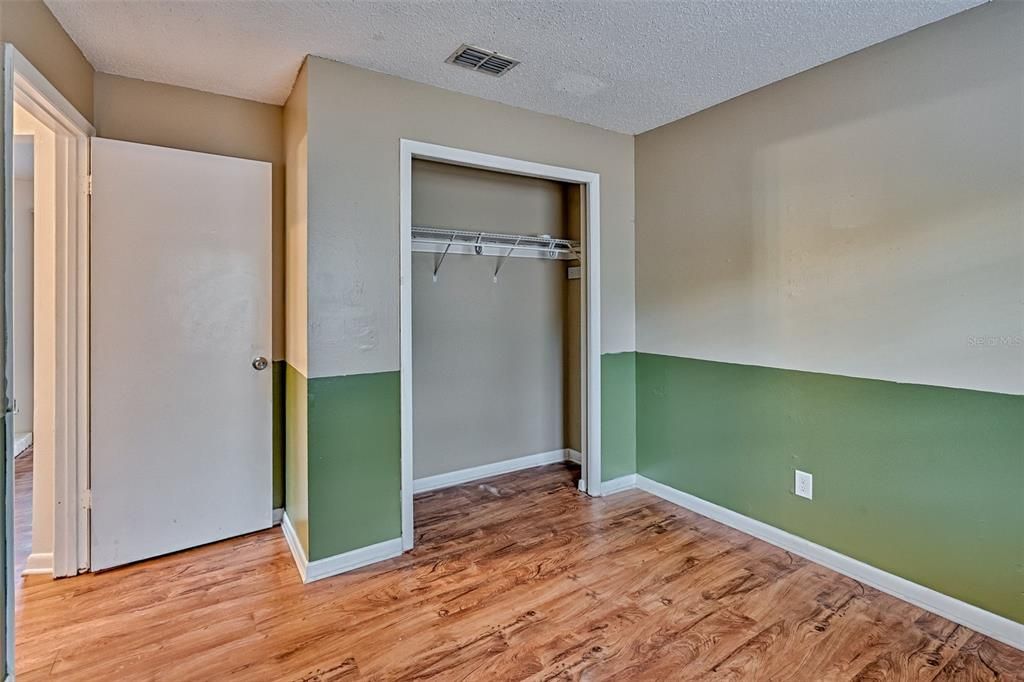 Activo con contrato: $259,900 (3 camas, 2 baños, 1317 Pies cuadrados)