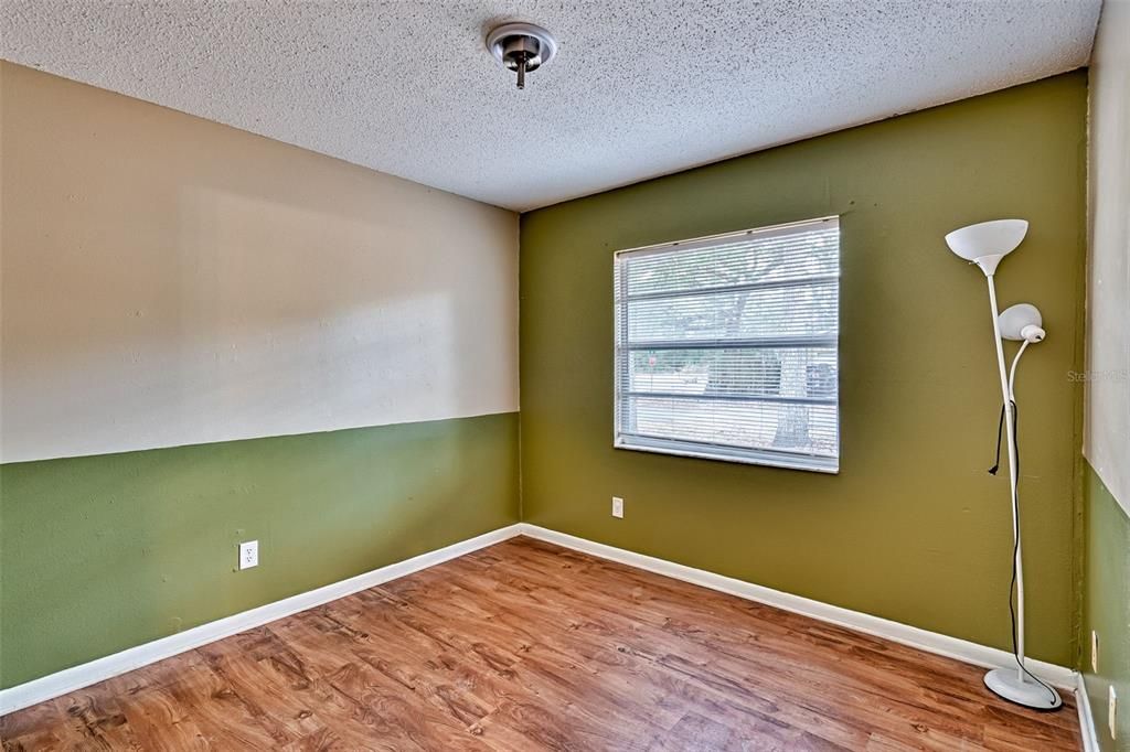 Activo con contrato: $259,900 (3 camas, 2 baños, 1317 Pies cuadrados)