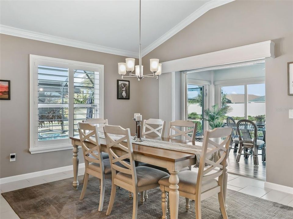 Active With Contract: $679,900 (3 beds, 3 baths, 1905 Square Feet)