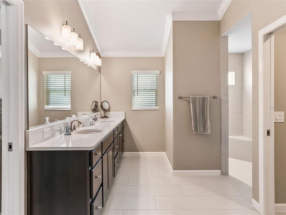 Active With Contract: $679,900 (3 beds, 3 baths, 1905 Square Feet)
