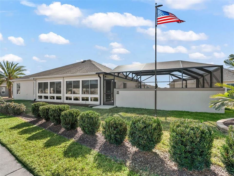 Active With Contract: $679,900 (3 beds, 3 baths, 1905 Square Feet)