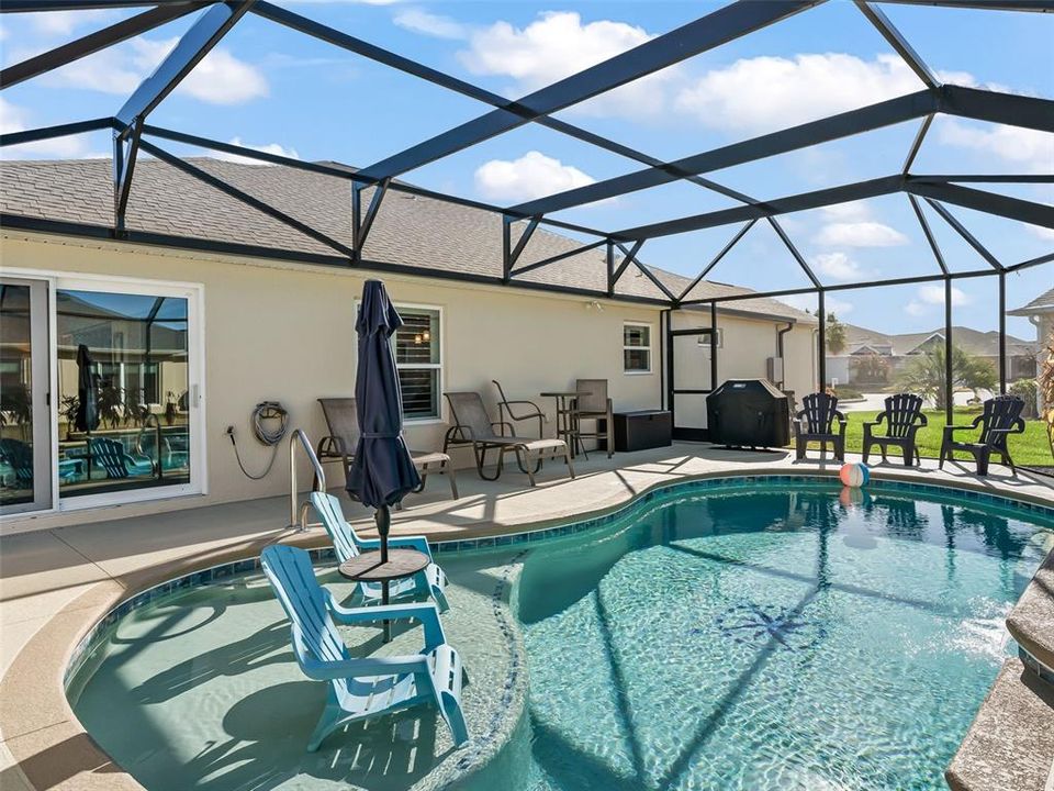Active With Contract: $679,900 (3 beds, 3 baths, 1905 Square Feet)