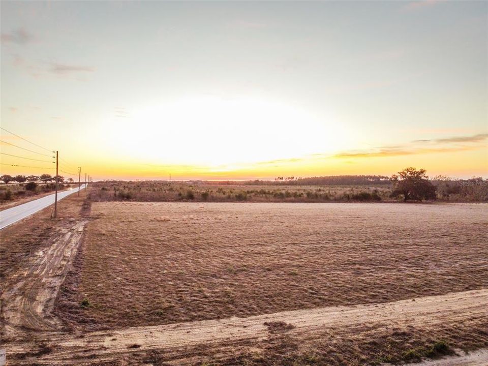 En Venta: $330,000 (3.00 acres)