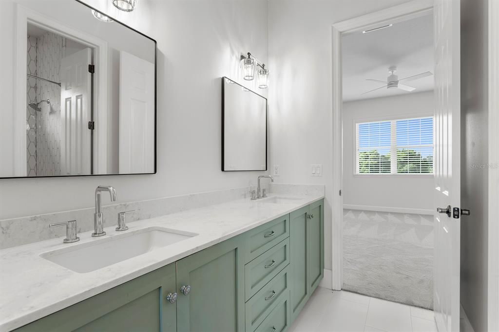For Sale: $2,625,000 (4 beds, 4 baths, 5059 Square Feet)