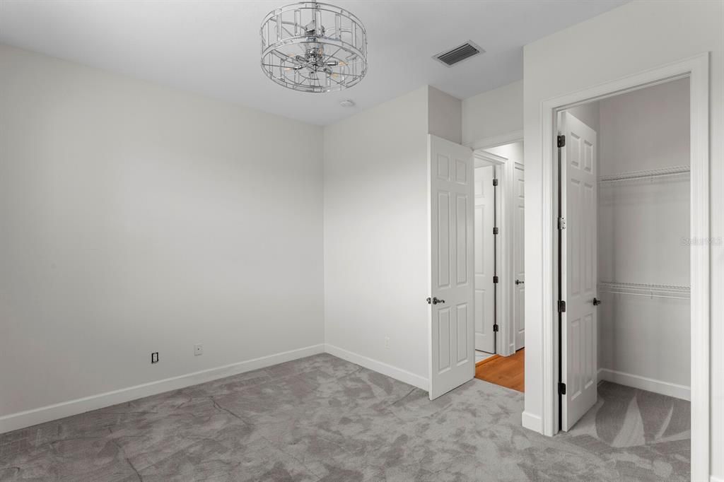 For Sale: $2,625,000 (4 beds, 4 baths, 5059 Square Feet)