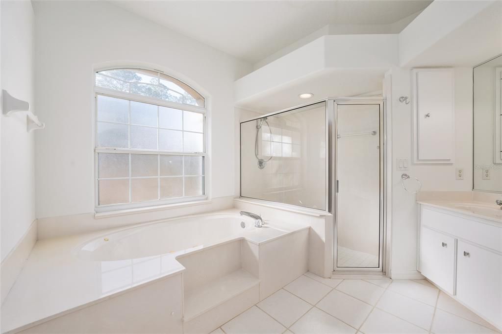 Active With Contract: $489,000 (4 beds, 2 baths, 2604 Square Feet)