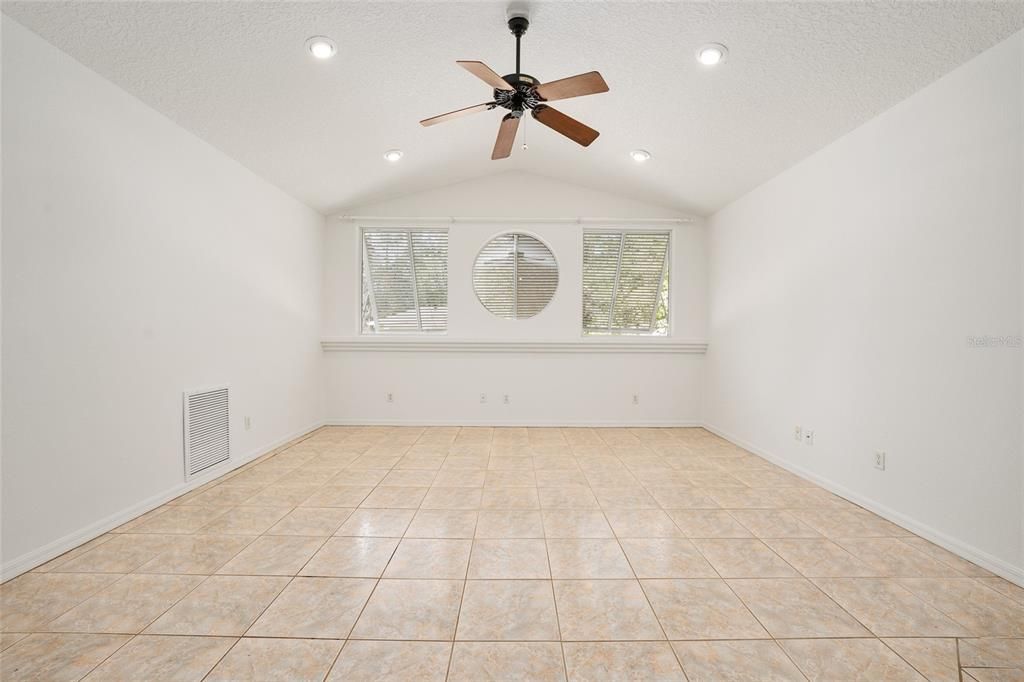 Active With Contract: $489,000 (4 beds, 2 baths, 2604 Square Feet)