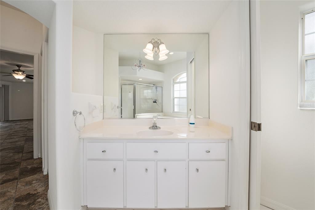 Active With Contract: $489,000 (4 beds, 2 baths, 2604 Square Feet)