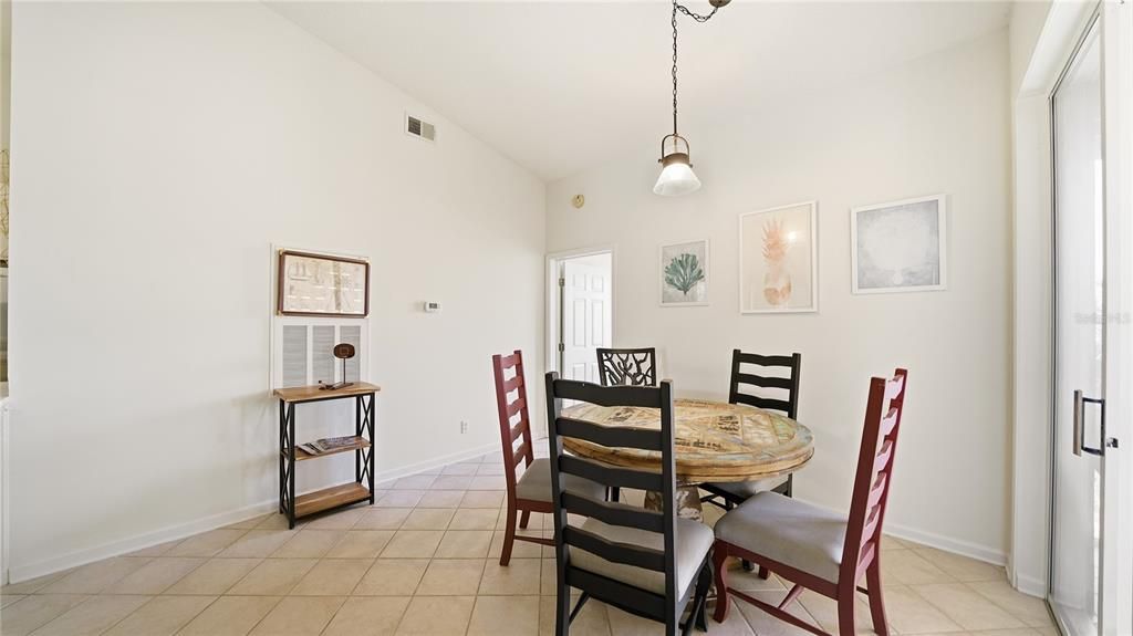 For Sale: $249,900 (3 beds, 2 baths, 1428 Square Feet)