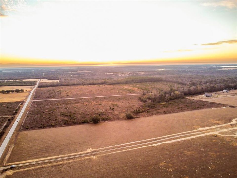 En Venta: $330,000 (3.20 acres)