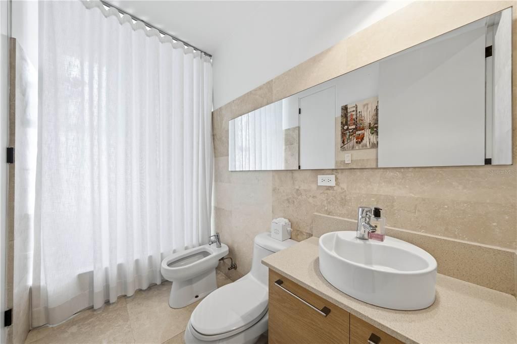 Active With Contract: $2,850,000 (4 beds, 4 baths, 2936 Square Feet)