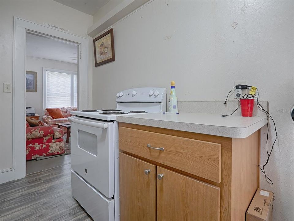 待售: $980,000 (13 贝兹, 0 浴室, 5203 平方英尺)