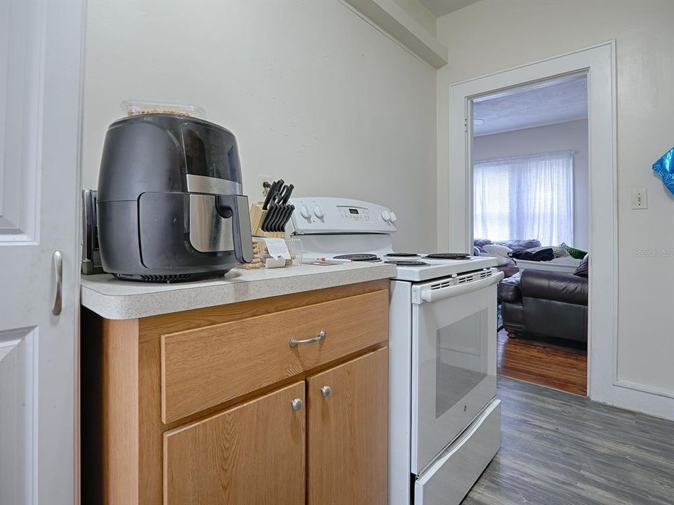 待售: $980,000 (13 贝兹, 0 浴室, 5203 平方英尺)