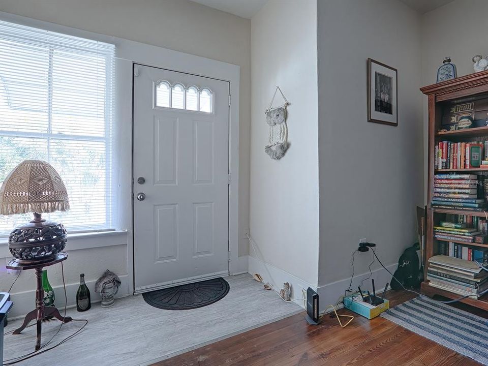 待售: $980,000 (13 贝兹, 0 浴室, 5203 平方英尺)