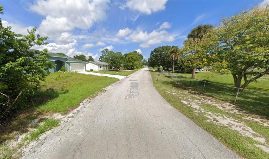 待售: $34,900 (0.46 acres)