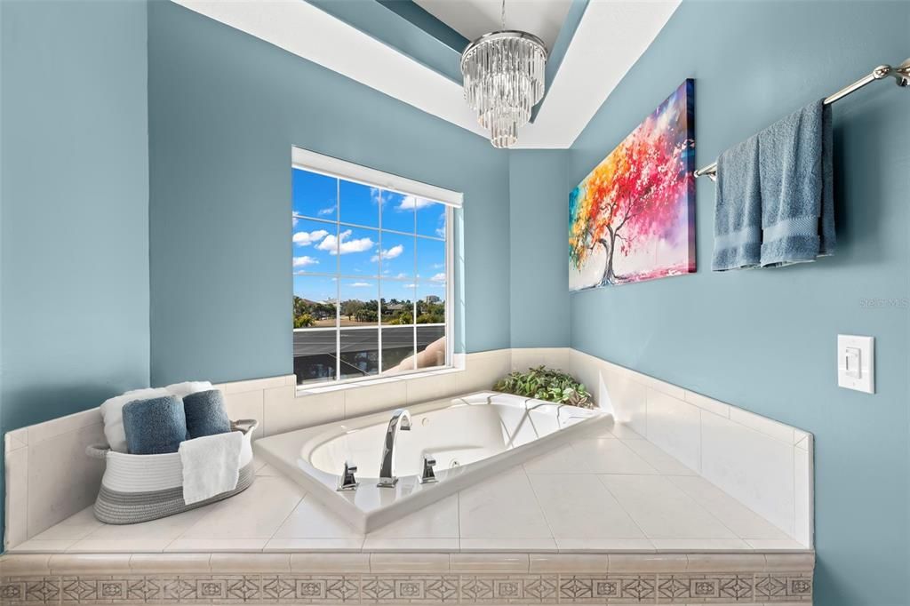 For Sale: $3,749,000 (4 beds, 5 baths, 6367 Square Feet)