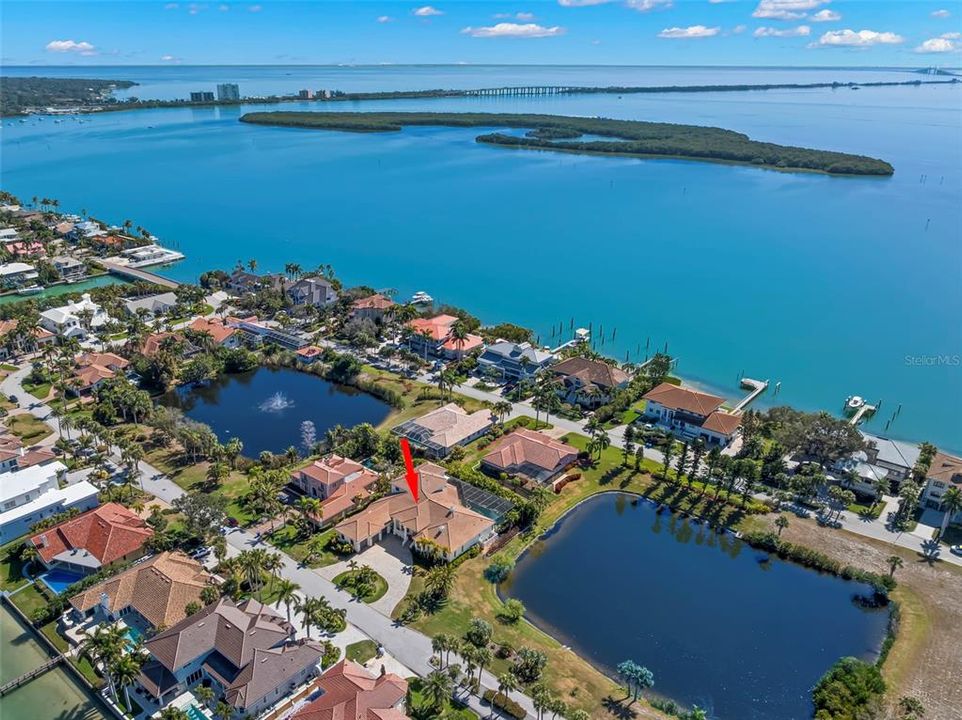 For Sale: $3,749,000 (4 beds, 5 baths, 6367 Square Feet)