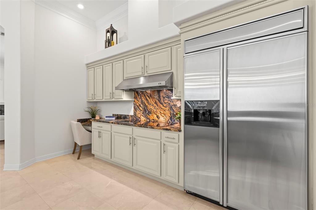 For Sale: $3,749,000 (4 beds, 5 baths, 6367 Square Feet)