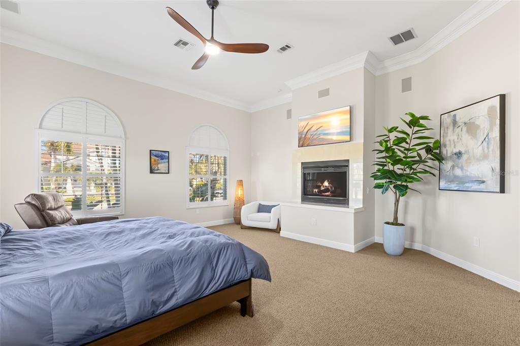 For Sale: $3,749,000 (4 beds, 5 baths, 6367 Square Feet)