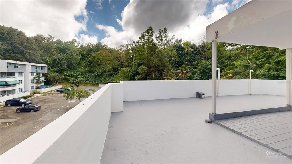 出租: $2,000 (3 贝兹, 2 浴室, 1900 平方英尺)