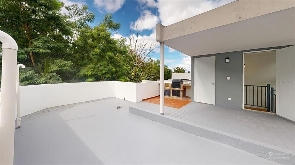 出租: $2,000 (3 贝兹, 2 浴室, 1900 平方英尺)