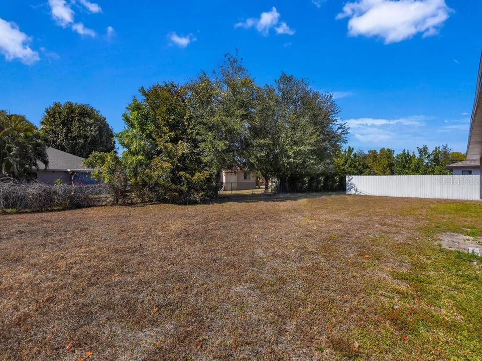 待售: $449,000 (6 贝兹, 0 浴室, 2382 平方英尺)