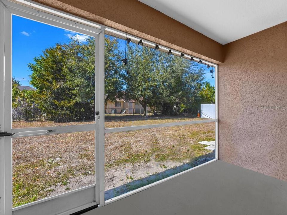 待售: $449,000 (6 贝兹, 0 浴室, 2382 平方英尺)