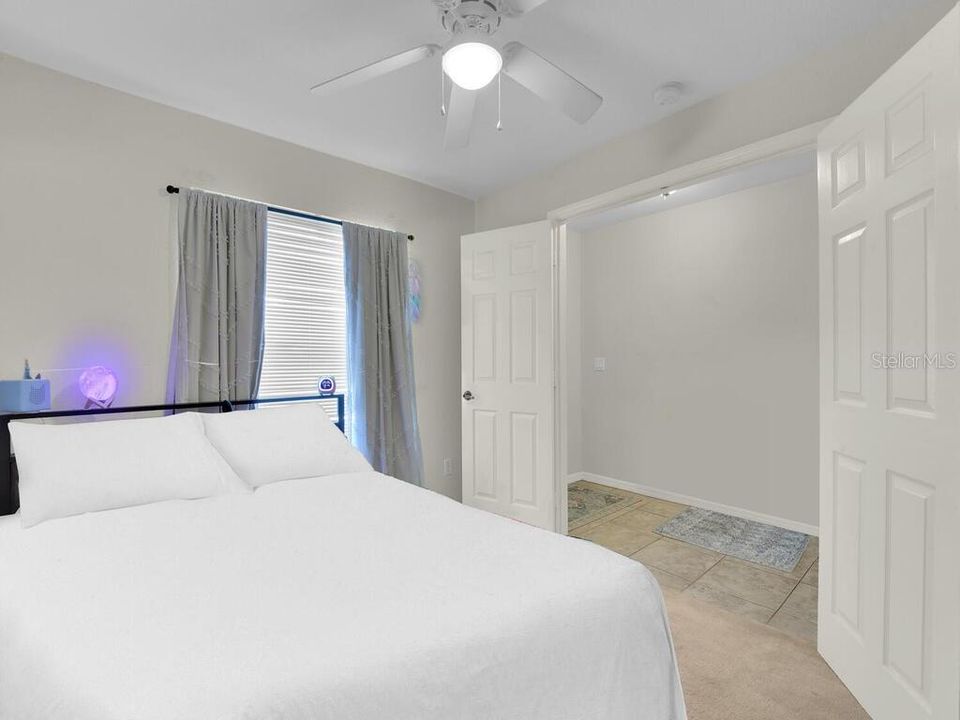 待售: $449,000 (6 贝兹, 0 浴室, 2382 平方英尺)