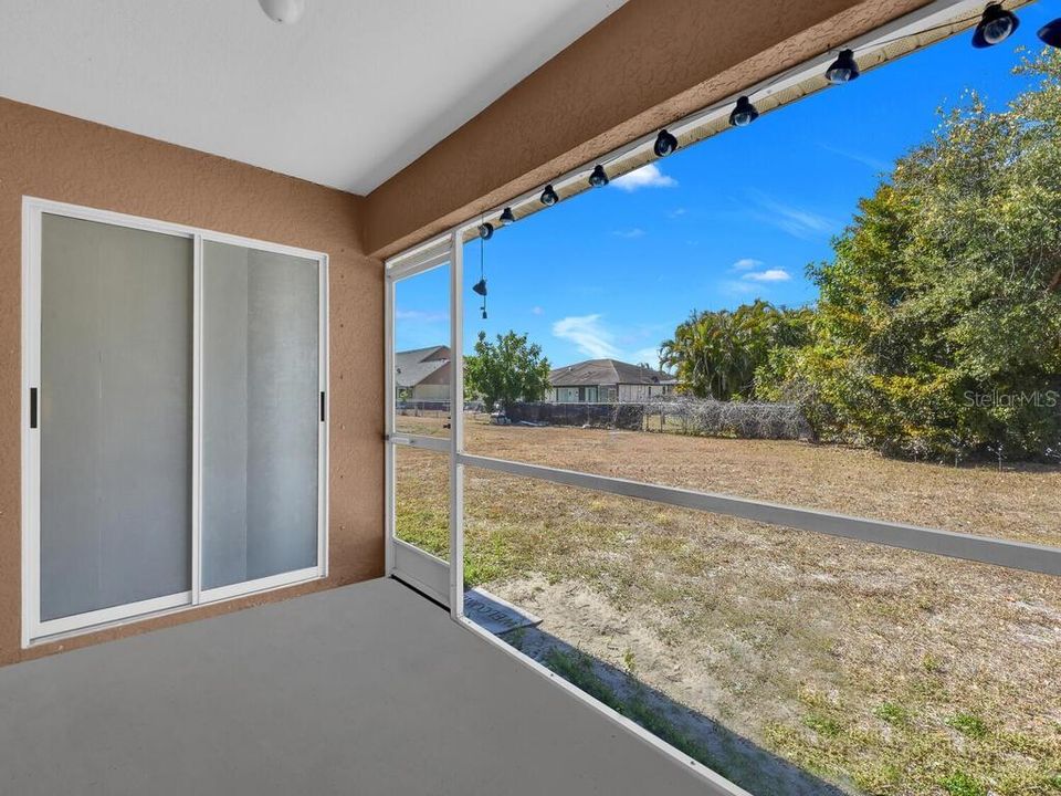 待售: $449,000 (6 贝兹, 0 浴室, 2382 平方英尺)