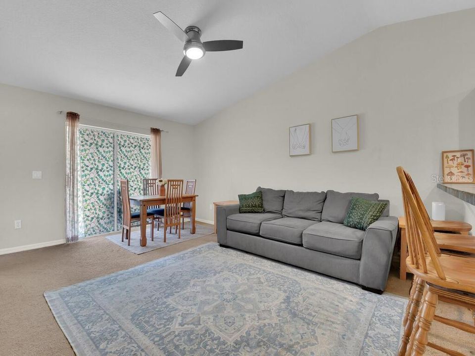 待售: $449,000 (6 贝兹, 0 浴室, 2382 平方英尺)