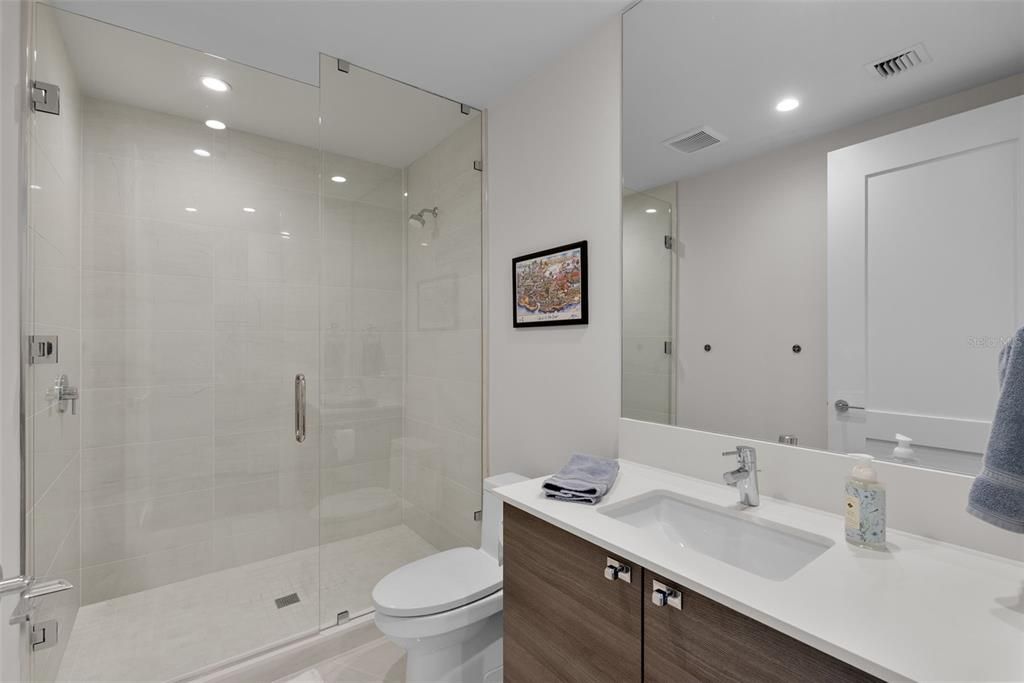 В аренду: $14,500 (3 спален, 4 ванн, 2712 Квадратных фут)