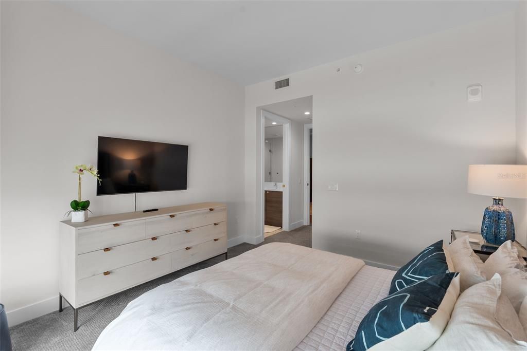 В аренду: $14,500 (3 спален, 4 ванн, 2712 Квадратных фут)