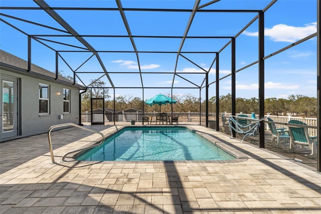 En Venta: $1,275,000 (5 camas, 2 baños, 3500 Pies cuadrados)