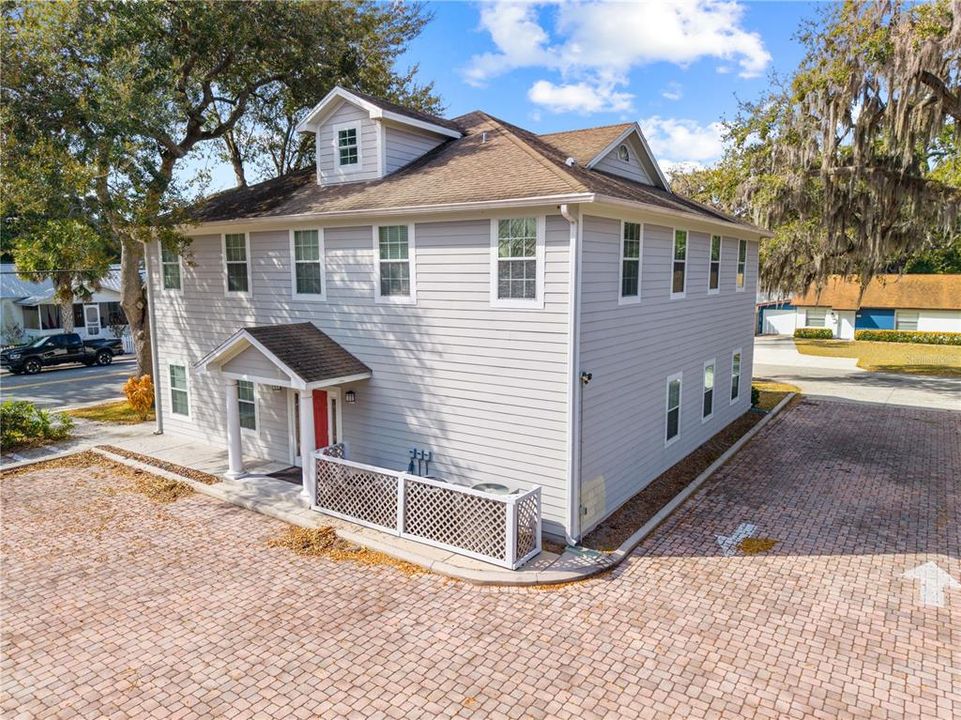 For Sale: $999,999 (0 beds, 0 baths, 4140 Square Feet)