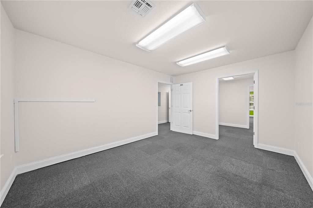 For Sale: $999,999 (0 beds, 0 baths, 4140 Square Feet)