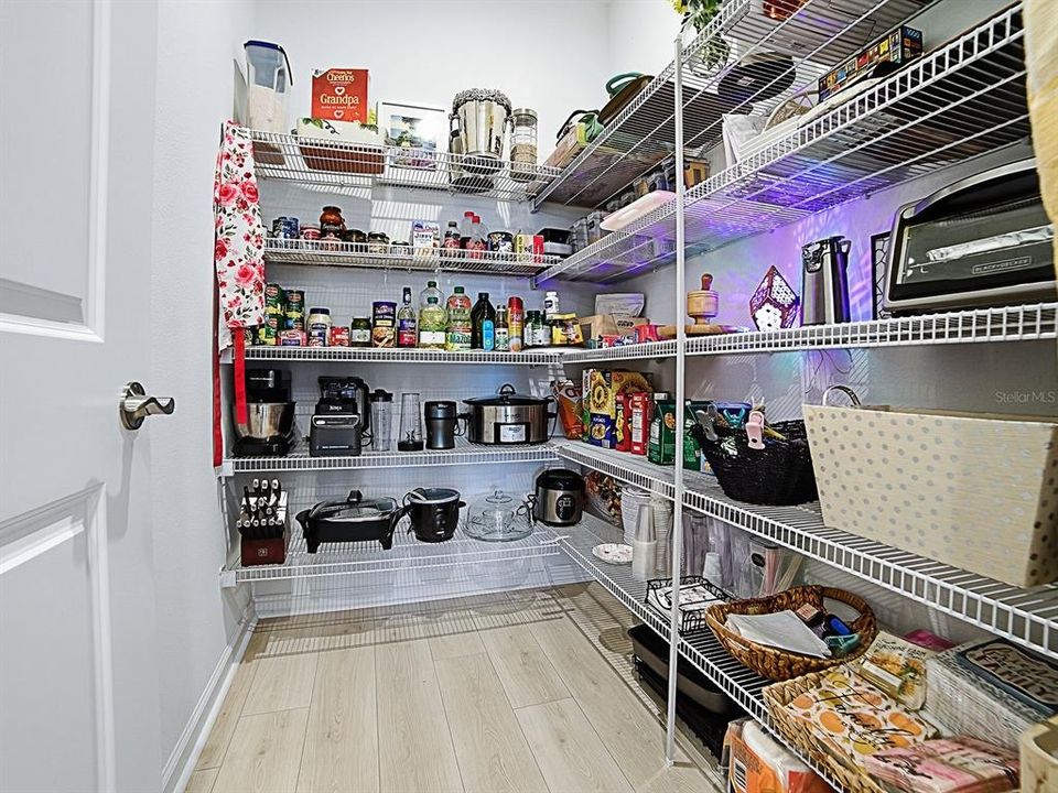 En Venta: $517,000 (2 camas, 2 baños, 1968 Pies cuadrados)