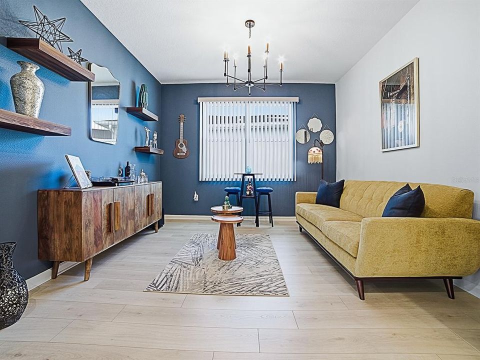 En Venta: $517,000 (2 camas, 2 baños, 1968 Pies cuadrados)