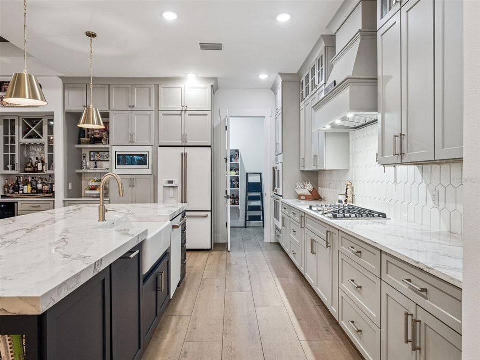 Active With Contract: $1,695,000 (4 beds, 3 baths, 3838 Square Feet)