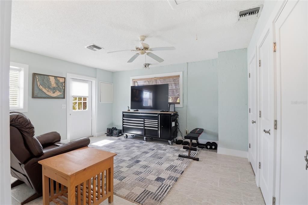 For Sale: $675,000 (3 beds, 2 baths, 1490 Square Feet)