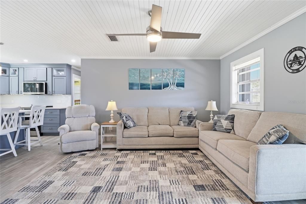 For Sale: $675,000 (3 beds, 2 baths, 1490 Square Feet)