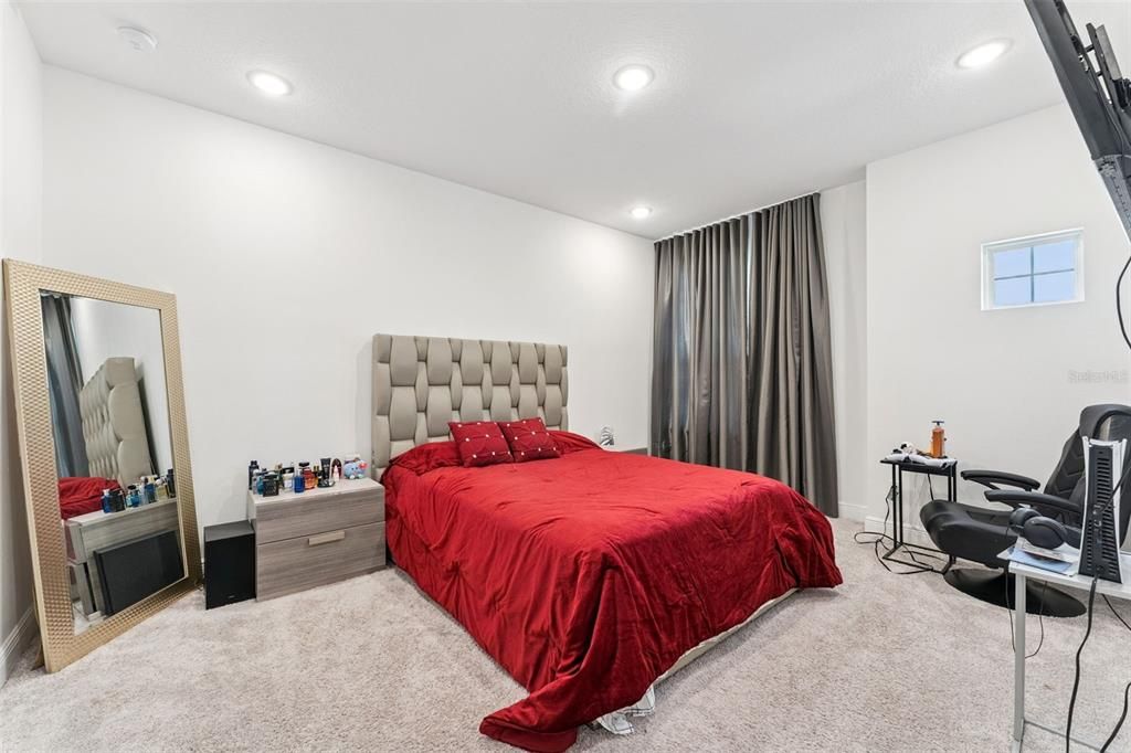 En Venta: $1,399,900 (5 camas, 4 baños, 4263 Pies cuadrados)