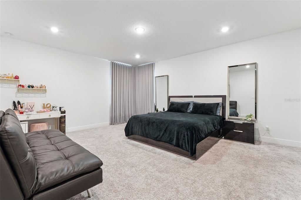 En Venta: $1,399,900 (5 camas, 4 baños, 4263 Pies cuadrados)