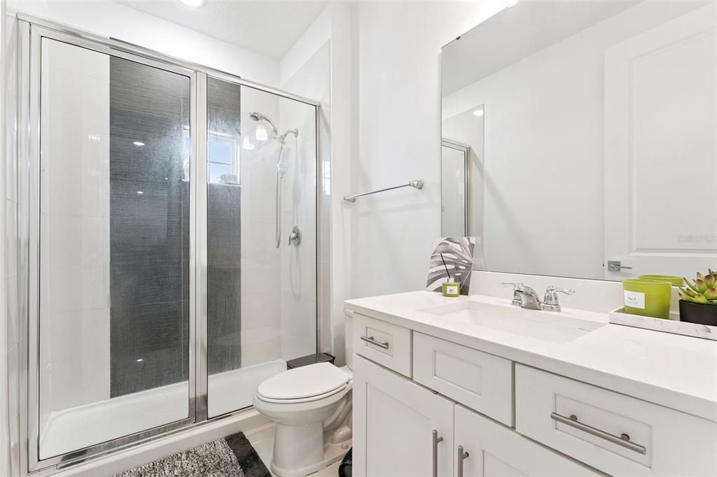 En Venta: $1,399,900 (5 camas, 4 baños, 4263 Pies cuadrados)