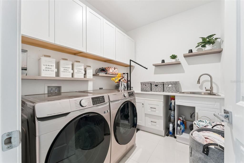 En Venta: $1,399,900 (5 camas, 4 baños, 4263 Pies cuadrados)