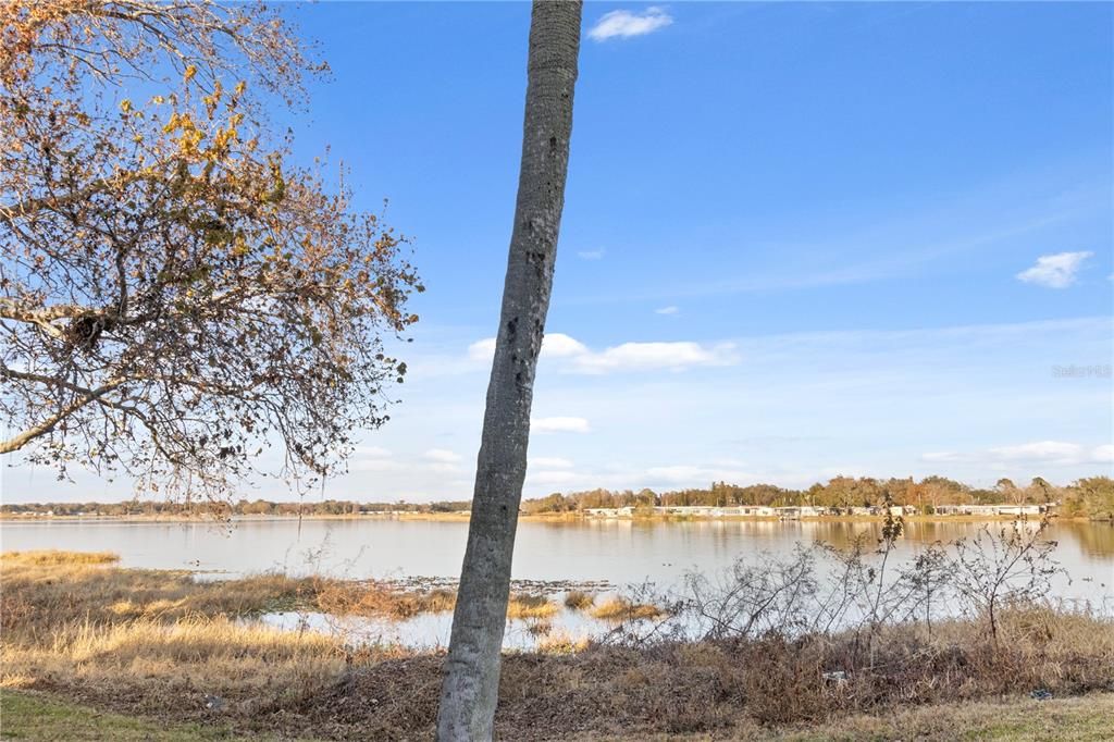 На продажу: $125,000 (2 спален, 1 ванн, 1158 Квадратных фут)