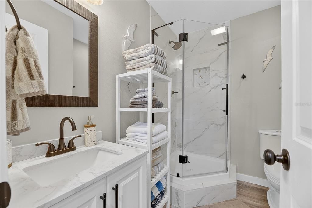 En Venta: $639,000 (4 camas, 3 baños, 1545 Pies cuadrados)