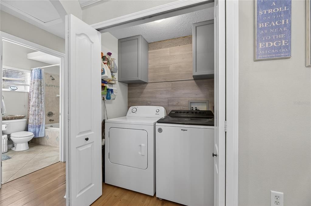 En Venta: $639,000 (4 camas, 3 baños, 1545 Pies cuadrados)