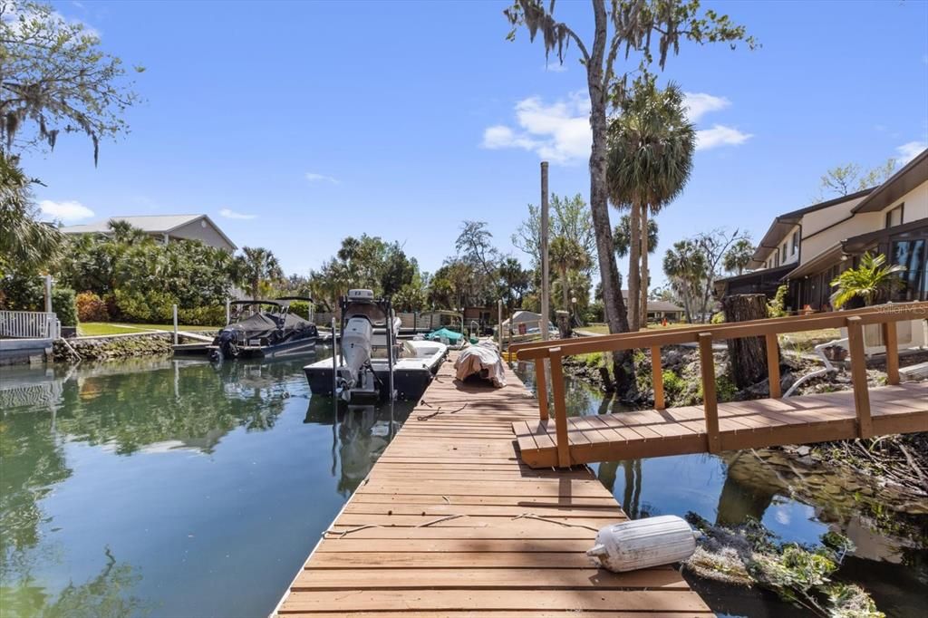 На продажу: $398,000 (3 спален, 2 ванн, 1551 Квадратных фут)